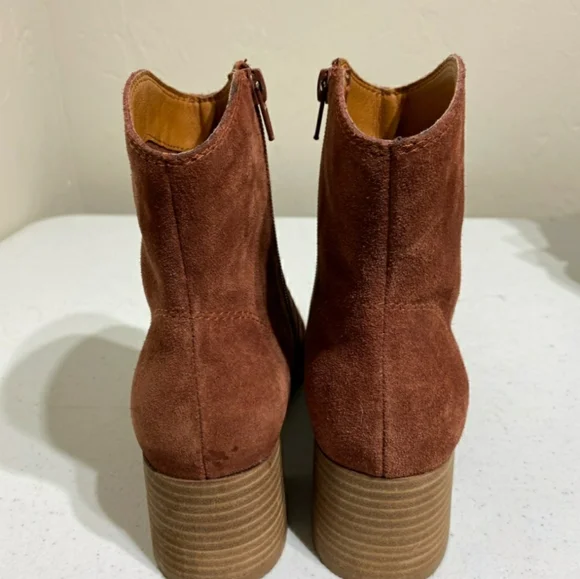 Lucky Brand Laidem Rust Suede Ankle Boot Womens Side Zip Sz 7 M EC - Picture 4 of 8